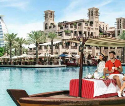 رحلة سياحية إلى قطر والكويت والبحرين والإمارات وعمان