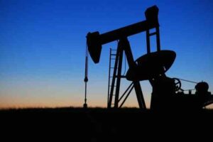 نمو المداخيل النفطية للسعودية سنة 2022